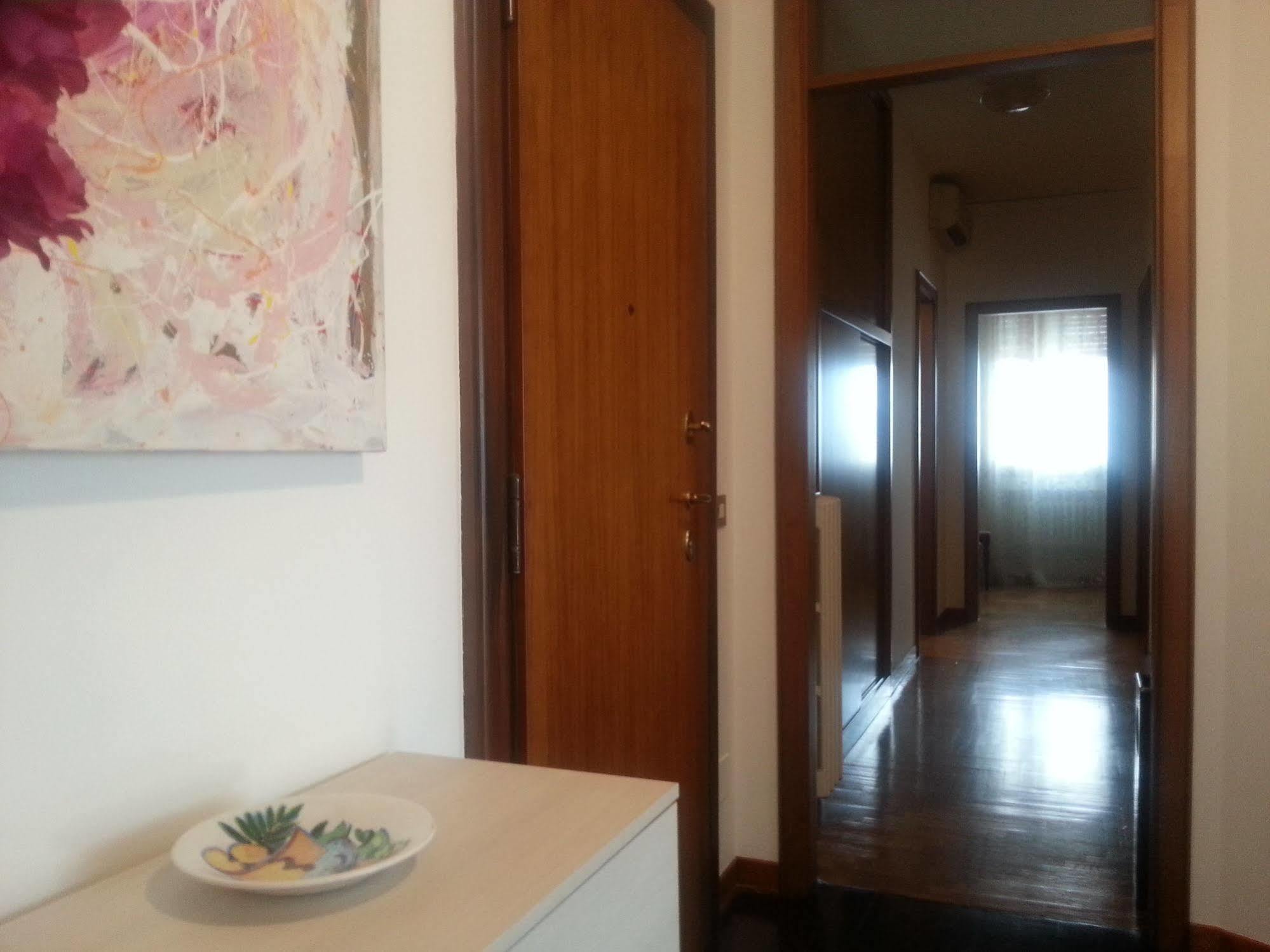 Appartamento Con 2 Camere E Garage Privato! Падуя Екстер'єр фото